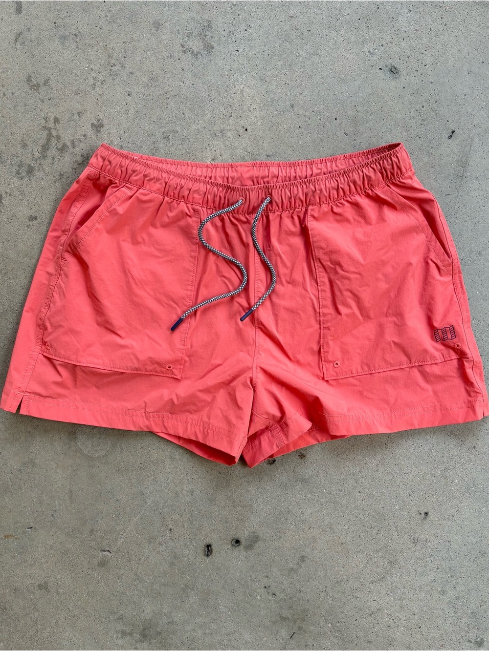 Topo Designs Mesa Shorts Women's Large Salmon Color with Contrasting Pocket